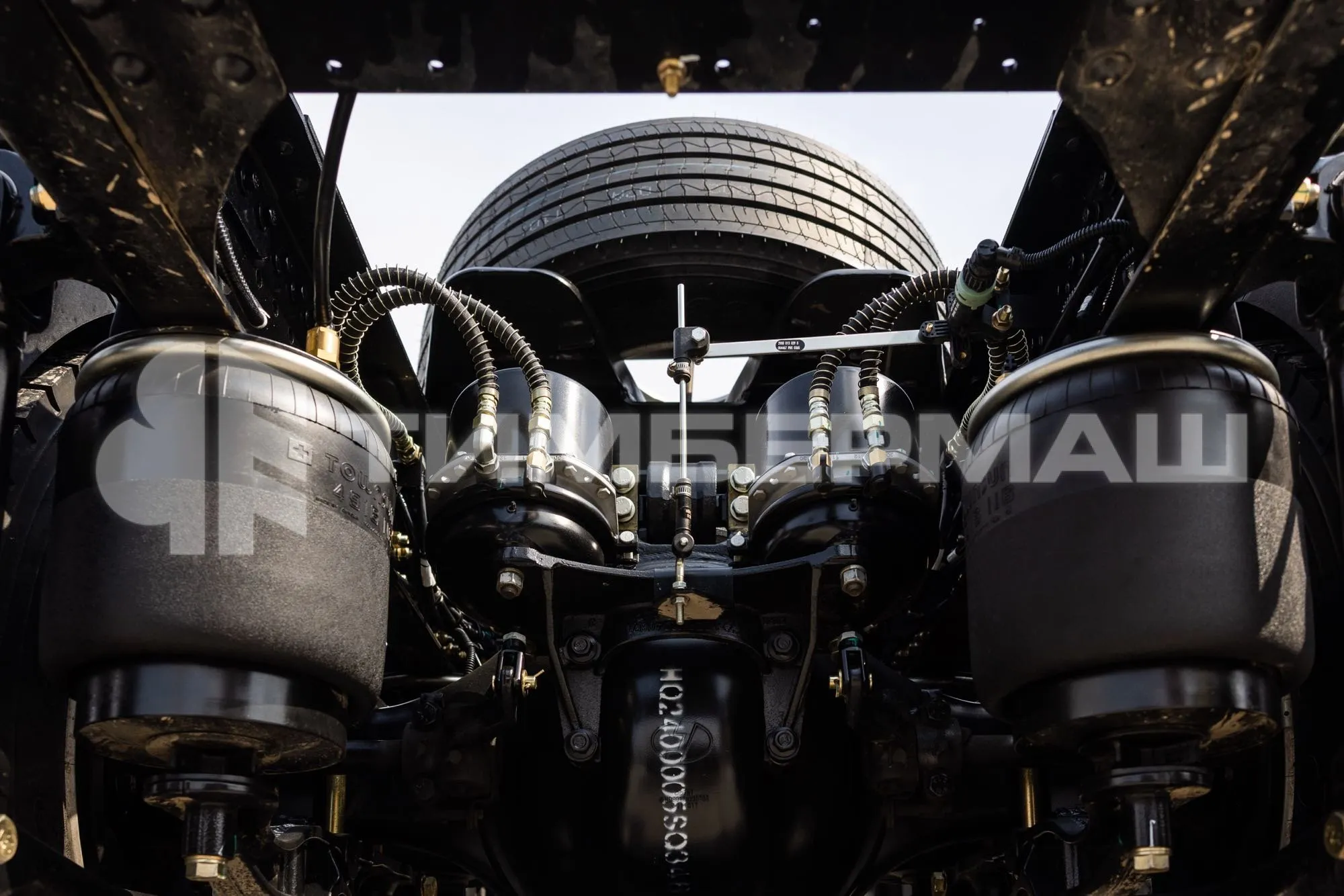 Седельный тягач SANY D495A 4x2 фото 5